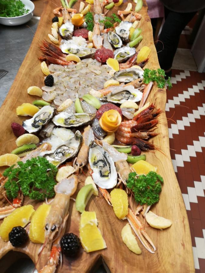 Hotel Ristorante Sagittario フェルトレ エクステリア 写真